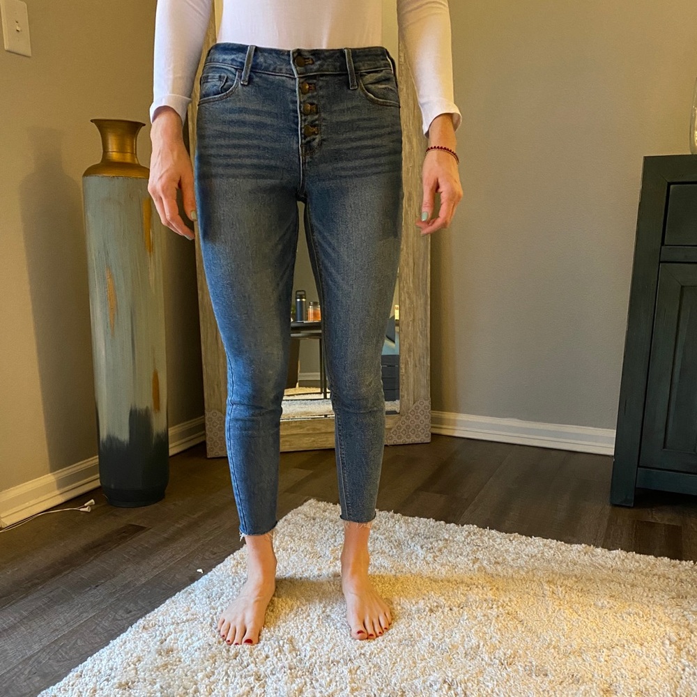 Mid-Rise Button-Fly Rockstar Super Skinny Jeans